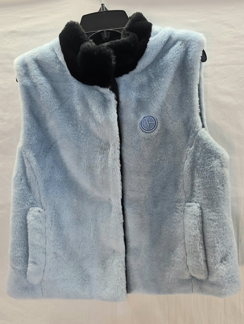 Maison Atia Alice Women's Size 3 Faux Fur Vest in Light Blue/Noir
